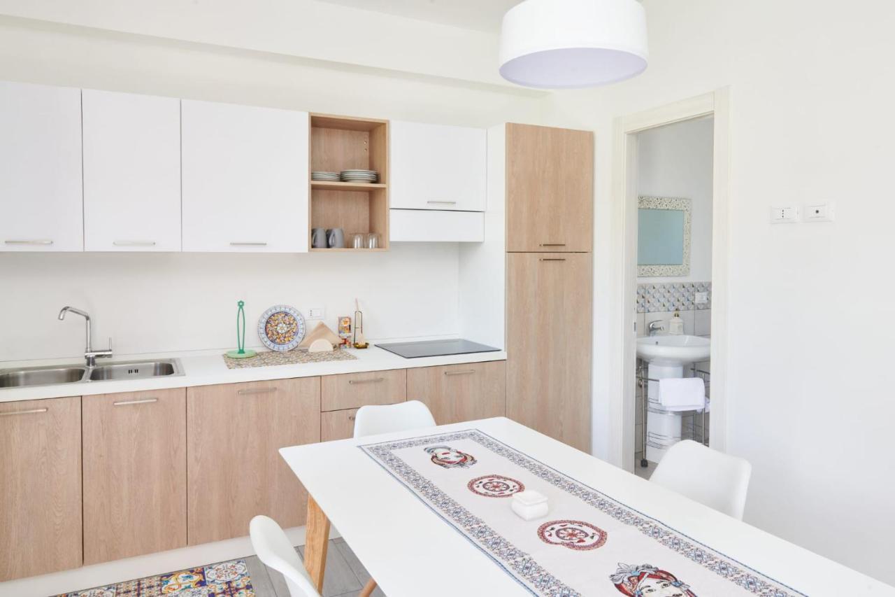 Salinelle Rooms Ласкарі Екстер'єр фото